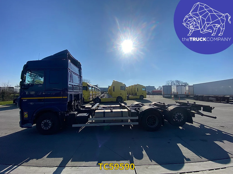 DAF XF Euro6 480 - Container transporter/ Swap body truck: picture 2 DAF XF Euro6 480 - Container transporter/ Swap body truck: picture 2