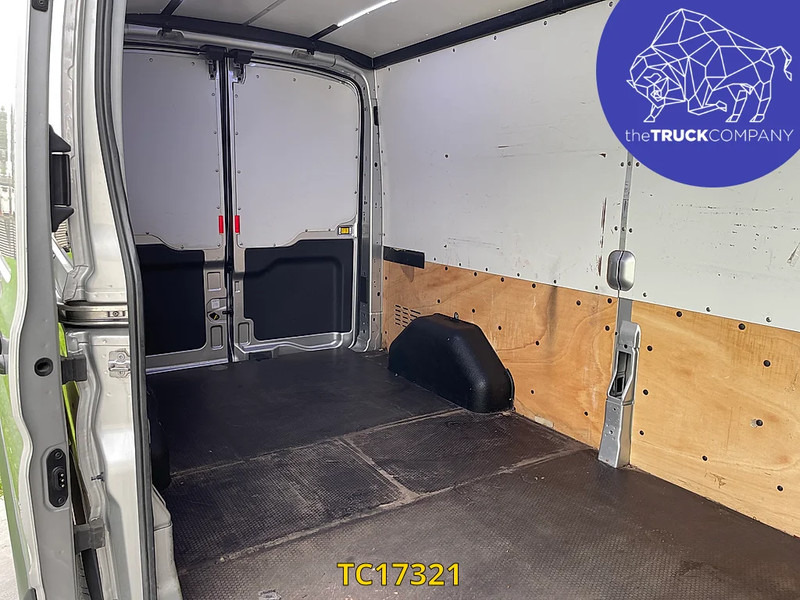 Panel van Ford Transit 2.0 TDCI L2H2: picture 11