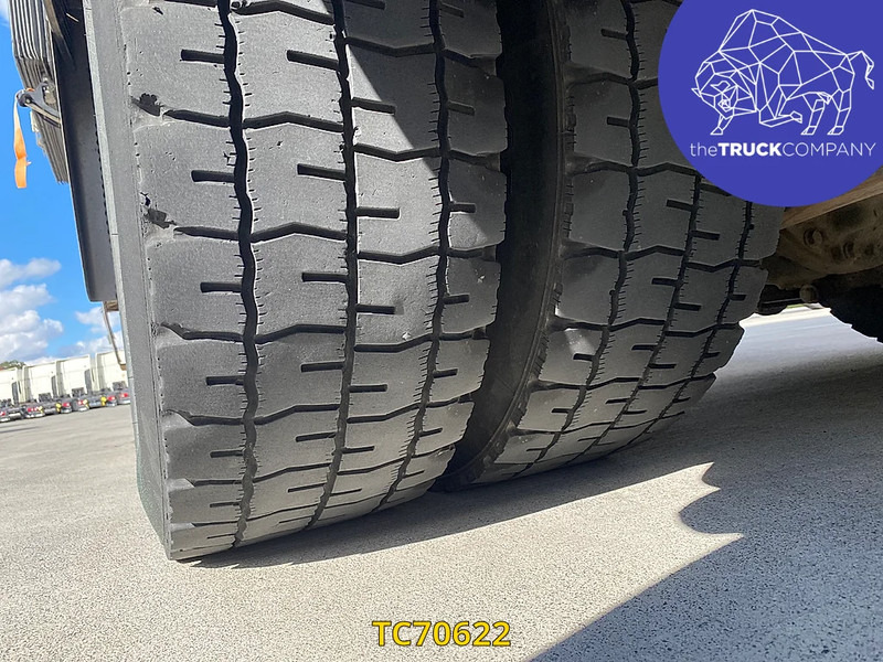 Box truck Renault D 320: picture 20 Box truck Renault D 320: picture 20