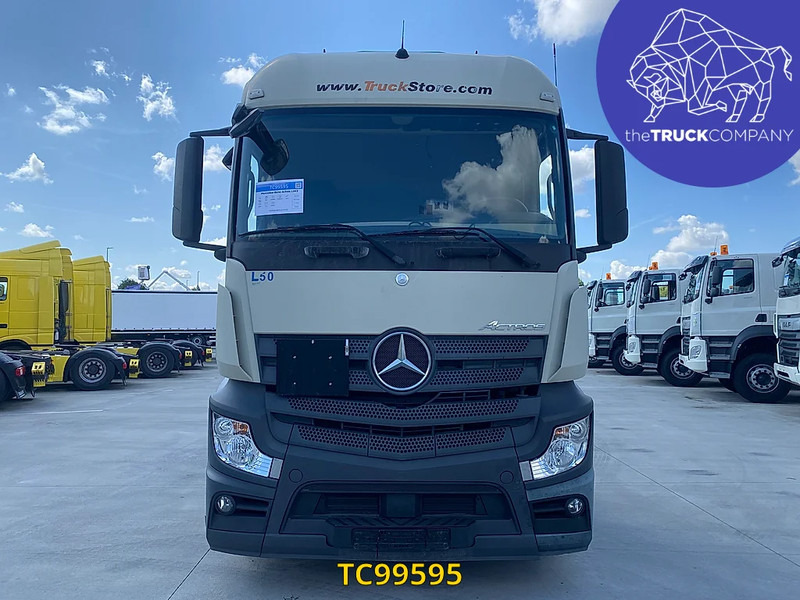 Mercedes-Benz Actros 1843 - Tractor unit: picture 2 Mercedes-Benz Actros 1843 - Tractor unit: picture 2