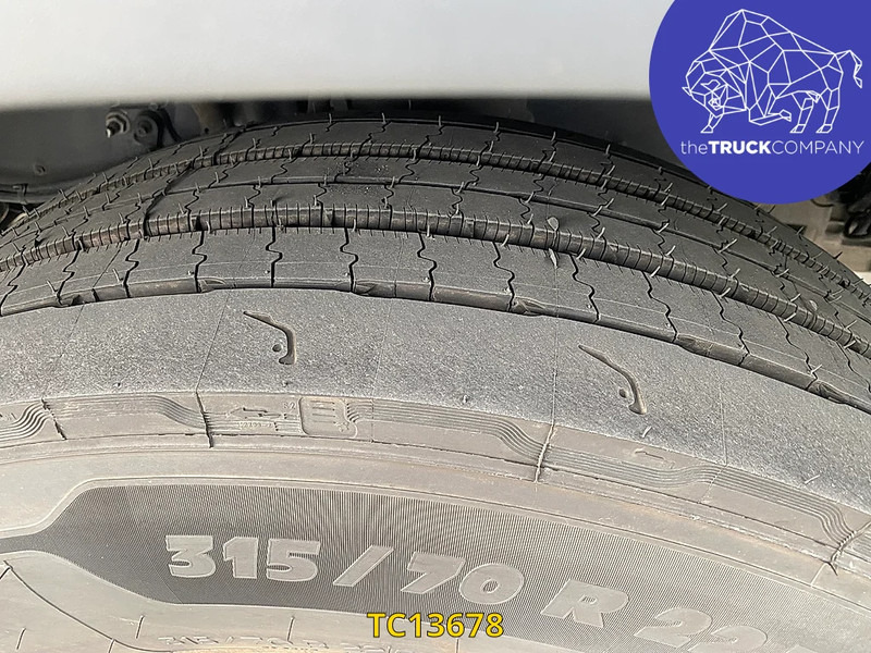 Tractor unit Volvo FH 500: picture 18