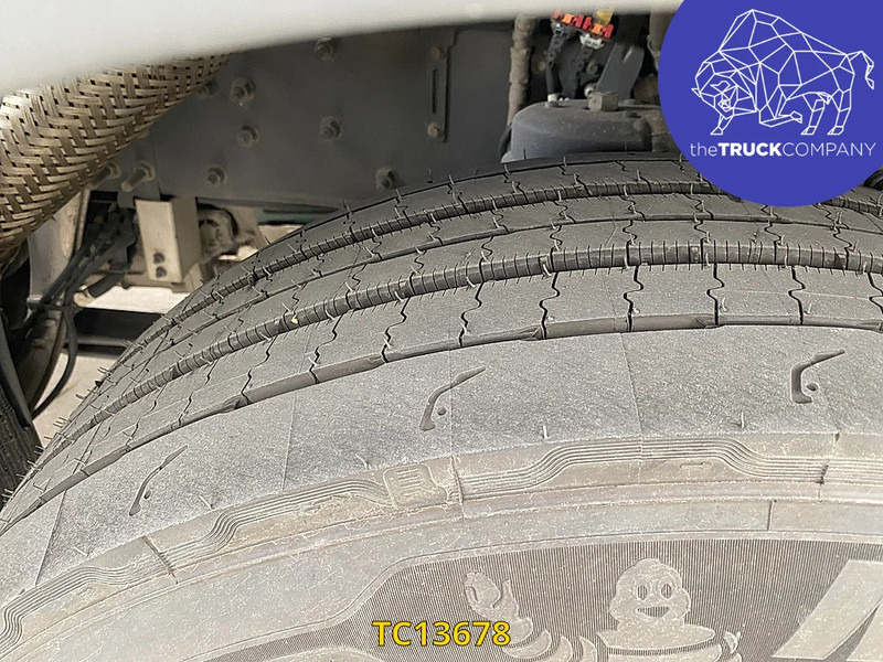 Tractor unit Volvo FH 500: picture 15