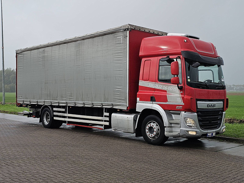 DAF CF 400 - Curtainsider truck: picture 5 DAF CF 400 - Curtainsider truck: picture 5