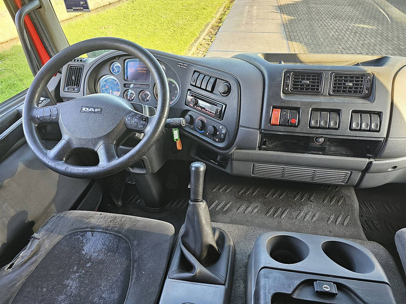 Interior photo 1: Refrigerator truck DAF LF 45.220 11.9T MANUAL