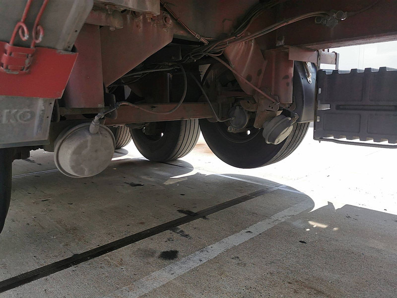 Tank semi-trailer Feldbinder KIP 60.3 ADR: picture 8