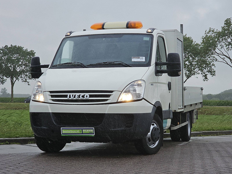 Iveco Daily 40C15 XL FASSI laadkraan - Open body delivery van: picture 1 Iveco Daily 40C15 XL FASSI laadkraan - Open body delivery van: picture 1