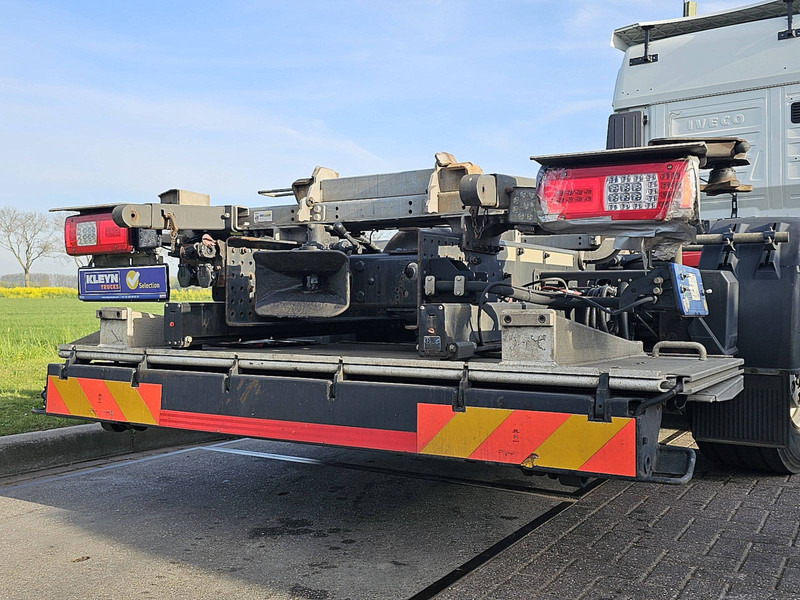 Container transporter/ Swap body truck Iveco S-WAY AS260S46 LNG INT. STEERAXLE: picture 19