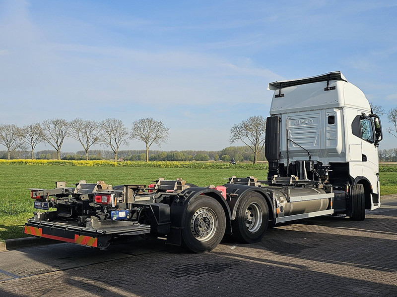 Iveco S-WAY AS260S46 LNG INT. STEERAXLE - Container transporter/ Swap body truck: picture 3 Iveco S-WAY AS260S46 LNG INT. STEERAXLE - Container transporter/ Swap body truck: picture 3