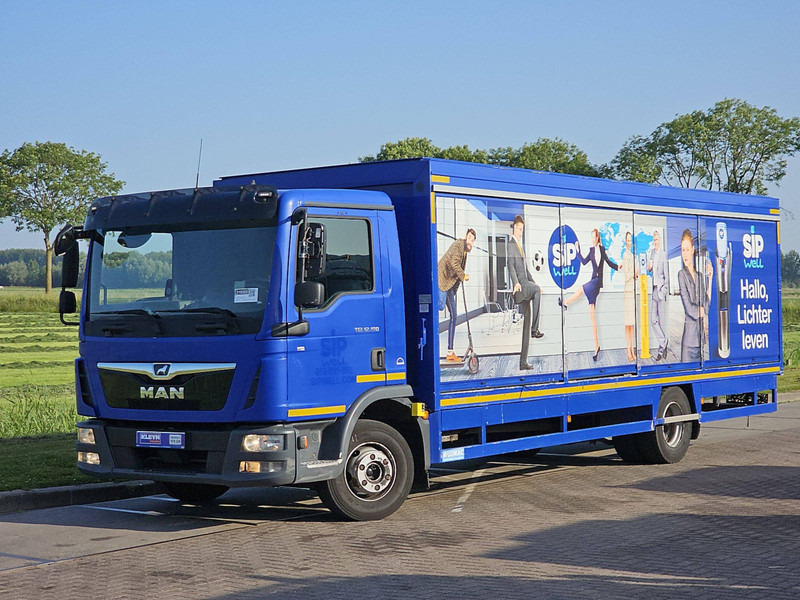 MAN 12.190 TGL - Box truck: picture 2 MAN 12.190 TGL - Box truck: picture 2