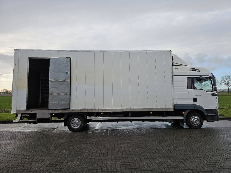 Box truck MAN 12.240 TGL: picture 15