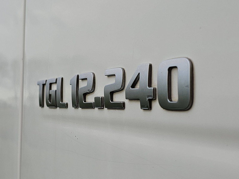 Box truck MAN 12.240 TGL: picture 16