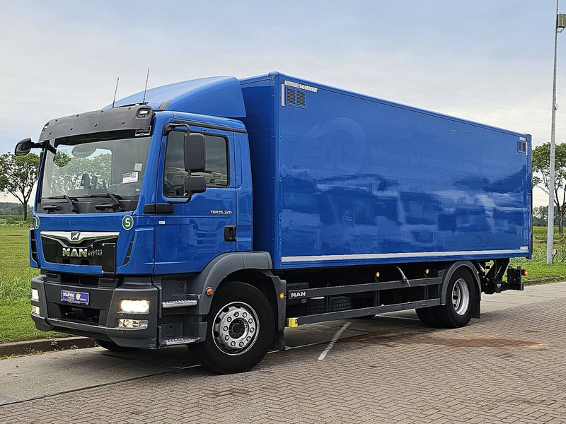 MAN 15.320 TGM AIRCO WEBASTO LIFT - Box truck: picture 2 MAN 15.320 TGM AIRCO WEBASTO LIFT - Box truck: picture 2