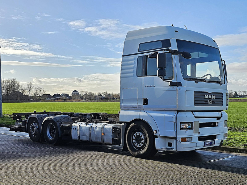 MAN 26.440 TGA XXL 6X2 TAILLIFT - Container transporter/ Swap body truck: picture 5 MAN 26.440 TGA XXL 6X2 TAILLIFT - Container transporter/ Swap body truck: picture 5