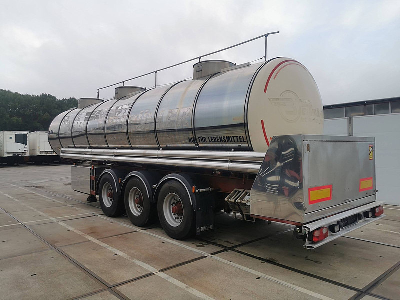 Magyar SR 34 FOODSTUFF PUMP WEBASTO 25M3 - Tank semi-trailer: picture 5 Magyar SR 34 FOODSTUFF PUMP WEBASTO 25M3 - Tank semi-trailer: picture 5