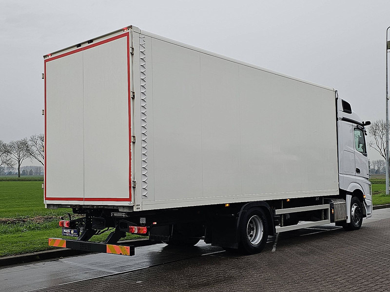 Mercedes-Benz ACTROS 1833 DRIVING SCHOOL 65TKM - Box truck: picture 3 Mercedes-Benz ACTROS 1833 DRIVING SCHOOL 65TKM - Box truck: picture 3