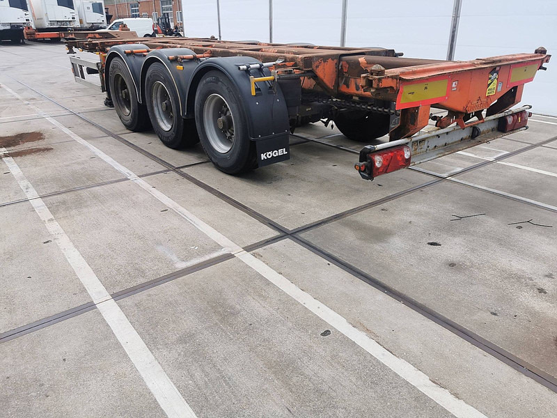 Nooteboom FT 43 03 V lift axle; BPW - Container transporter/ Swap body semi-trailer: picture 5 Nooteboom FT 43 03 V lift axle; BPW - Container transporter/ Swap body semi-trailer: picture 5