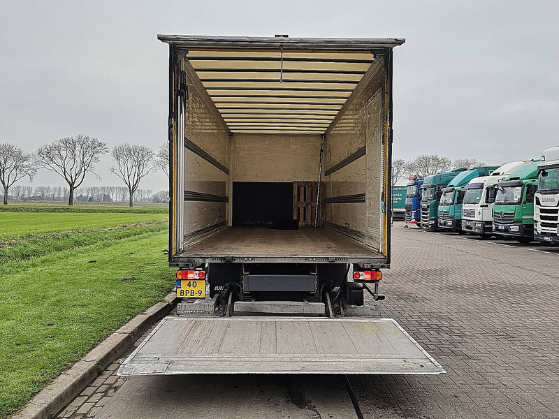 Box truck Renault D 250: picture 14 Box truck Renault D 250: picture 14