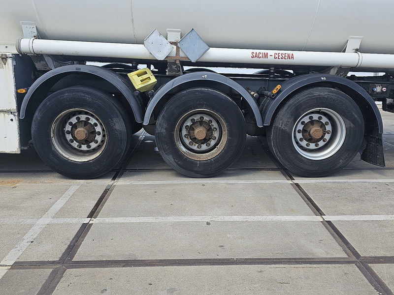 Tank semi-trailer Sacim EPL 39D: picture 8