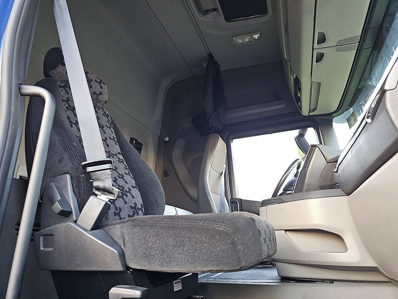 Container transporter/ Swap body truck Scania R410 6X2*4 RET. CNG GAS: picture 7 Container transporter/ Swap body truck Scania R410 6X2*4 RET. CNG GAS: picture 7