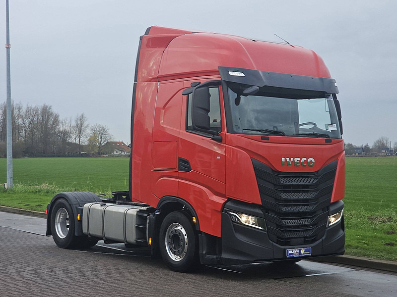 Iveco S-WAY AS440S48 INTARDER DIESEL - Tractor unit: picture 5 Iveco S-WAY AS440S48 INTARDER DIESEL - Tractor unit: picture 5