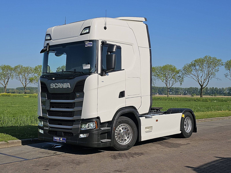 Scania S450 - Tractor unit: picture 2 Scania S450 - Tractor unit: picture 2