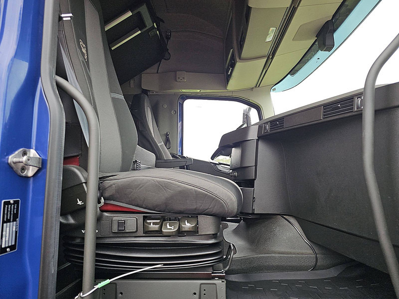 Tractor unit Volvo FH 460: picture 7 Tractor unit Volvo FH 460: picture 7