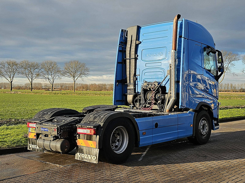 Volvo FH 460 PTO SKIRTS VEB+ - Tractor unit: picture 3 Volvo FH 460 PTO SKIRTS VEB+ - Tractor unit: picture 3