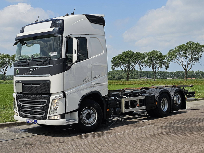 Volvo FH 500 - Container transporter/ Swap body truck: picture 2 Volvo FH 500 - Container transporter/ Swap body truck: picture 2