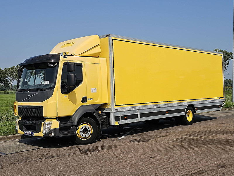 Volvo FL 250.12 AIRCO 6 CYL. - Box truck: picture 2 Volvo FL 250.12 AIRCO 6 CYL. - Box truck: picture 2