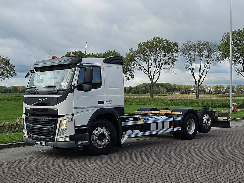 Volvo FM 420 retarder, 6x2*4 - Cab chassis truck: picture 2 Volvo FM 420 retarder, 6x2*4 - Cab chassis truck: picture 2