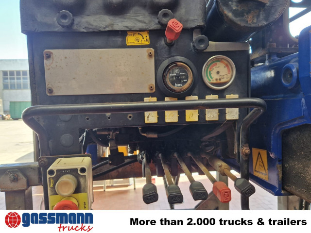 16523 CE - Loader crane: picture 3 16523 CE - Loader crane: picture 3