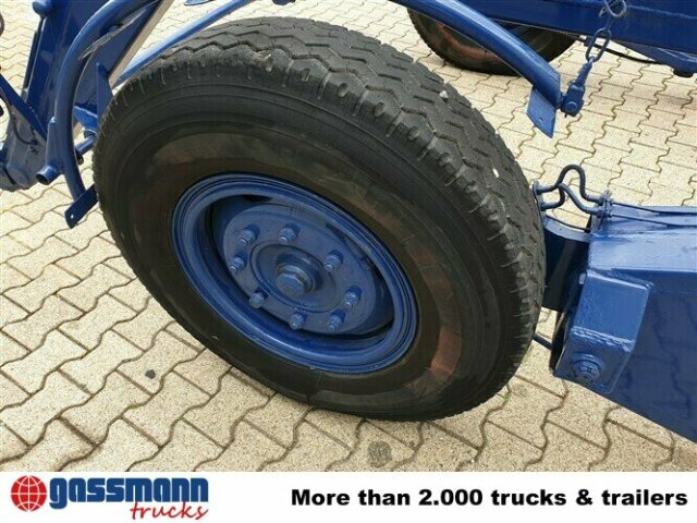 AL 28 Ruthmann Hubwagen, 2,5t, 4x2 - Car: picture 2 AL 28 Ruthmann Hubwagen, 2,5t, 4x2 - Car: picture 2
