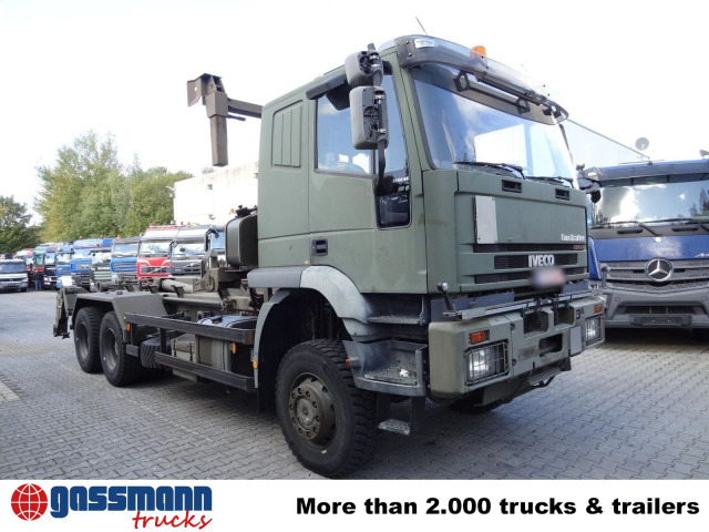Iveco EuroTrakker 260E44W 6X6, Retarder, ADR - Hook lift truck: picture 2 Iveco EuroTrakker 260E44W 6X6, Retarder, ADR - Hook lift truck: picture 2