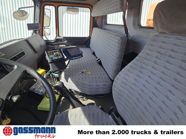 MAN F10 26.272 6x6, F90 - Cab chassis truck: picture 2 MAN F10 26.272 6x6, F90 - Cab chassis truck: picture 2