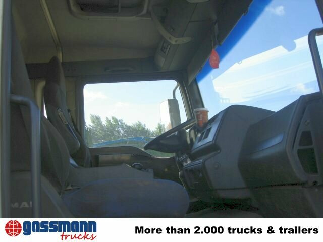 MAN TGA 26.413 BB 6x4 mit Heckkran Jonsered 1020 - Tipper: picture 2 MAN TGA 26.413 BB 6x4 mit Heckkran Jonsered 1020 - Tipper: picture 2