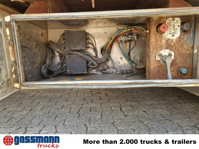 MED TRIDEX JTS, Lenkachse - Dropside/ Flatbed semi-trailer: picture 3 MED TRIDEX JTS, Lenkachse - Dropside/ Flatbed semi-trailer: picture 3