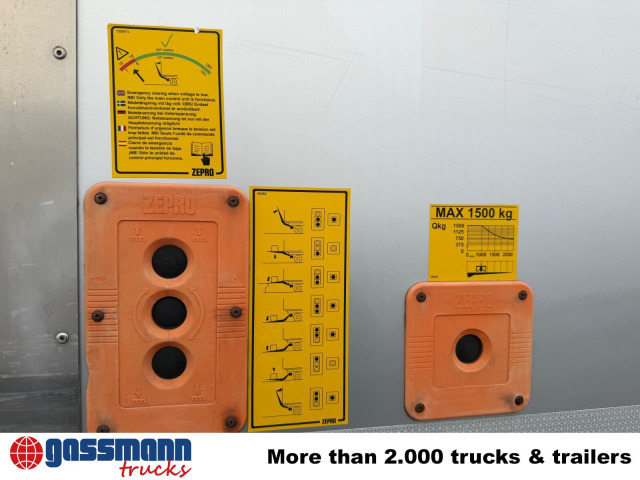 Mercedes-Benz Atego 1330 4x4, Iso-Koffer mit Heizung, LBW - Box truck: picture 5 Mercedes-Benz Atego 1330 4x4, Iso-Koffer mit Heizung, LBW - Box truck: picture 5