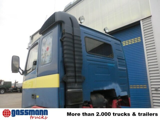 Cab chassis truck for transportation of bulk materials Volvo FH New 12-420 4x2: picture 8