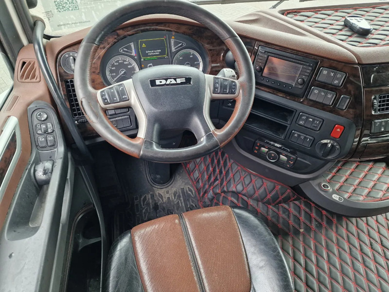 Leasing of DAF XF 530 SuperSpaceCab 6x2*4 - Chassis 740 cm - Loadlift - Steering axle - Leather - DAF XF 530 SuperSpaceCab 6x2*4 - Chassis 740 cm - Loadlift - Steering axle - Leather -: picture 11