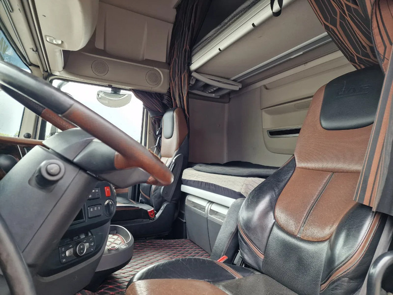 Leasing of DAF XF 530 SuperSpaceCab 6x2*4 - Chassis 740 cm - Loadlift - Steering axle - Leather - DAF XF 530 SuperSpaceCab 6x2*4 - Chassis 740 cm - Loadlift - Steering axle - Leather -: picture 10