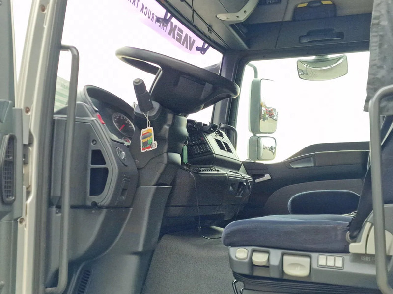 Autotransporter truck MAN TGL 12.240 4x2 Cartransporter - 12T - AS Tronic - Hydraulic deck - Sleeper cab: picture 19