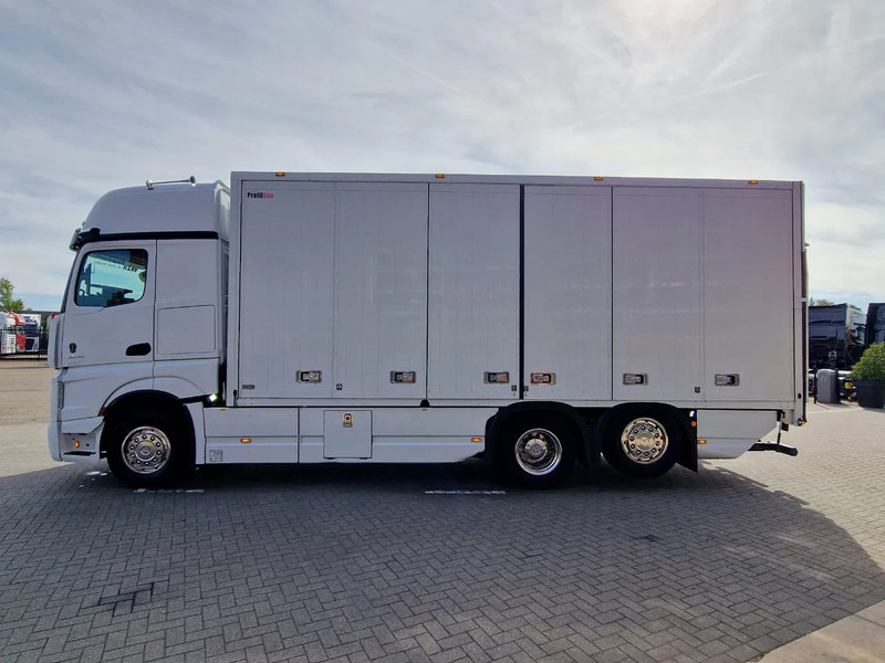 Mercedes-Benz Actros 2545 6x2*4 - Box with sidedoors - Loadlift - Steering axle - Full air - Camera - Box truck: picture 4 Mercedes-Benz Actros 2545 6x2*4 - Box with sidedoors - Loadlift - Steering axle - Full air - Camera - Box truck: picture 4