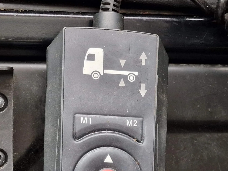 Cable system truck Mercedes-Benz Arocs 3251 8x4 - Cable system - HUB reduction - Euro 6 - Camera system: picture 17 Cable system truck Mercedes-Benz Arocs 3251 8x4 - Cable system - HUB reduction - Euro 6 - Camera system: picture 17