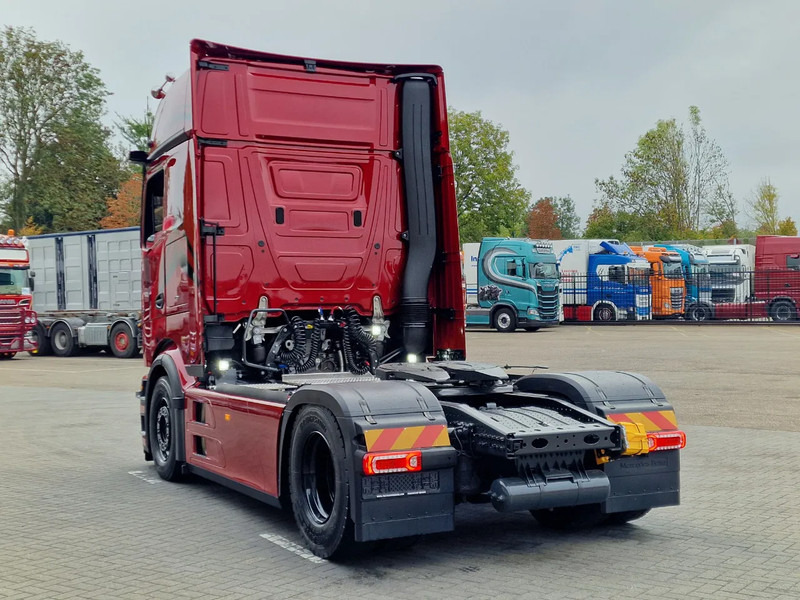 Mercedes-Benz Actros 1863 Pro Cab, Full Air, Retarder, Giga space, Style line, NEW, "Buffl interior" - Tractor unit: picture 5 Mercedes-Benz Actros 1863 Pro Cab, Full Air, Retarder, Giga space, Style line, NEW, "Buffl interior" - Tractor unit: picture 5