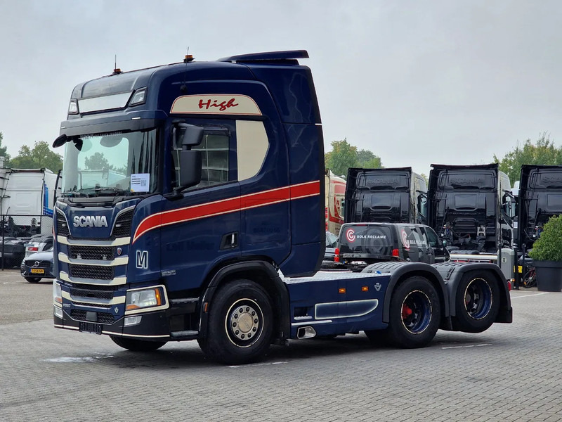 Scania R520 V8 NGS Highline 6x2 - PTO/Hydraulic - Full air - 2.95 WB - Navi - Fridge - Sliding 5th wheel - Tractor unit: picture 3 Scania R520 V8 NGS Highline 6x2 - PTO/Hydraulic - Full air - 2.95 WB - Navi - Fridge - Sliding 5th wheel - Tractor unit: picture 3