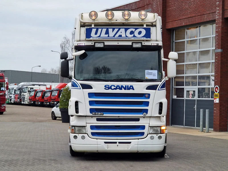 Scania R620-V8 Topline - Manual gearbox - Retarder - Full air - Old tacho - Damaged - Tractor unit: picture 2 Scania R620-V8 Topline - Manual gearbox - Retarder - Full air - Old tacho - Damaged - Tractor unit: picture 2
