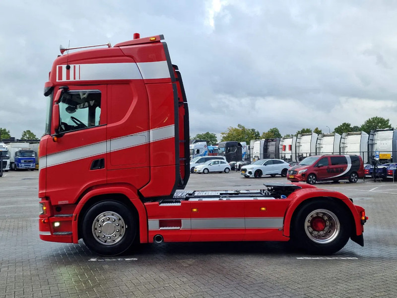 Scania S500 NGS Highline 4x2 - Retarder - Night clima - 2x tank - Full spoiler - Led - Tractor unit: picture 5 Scania S500 NGS Highline 4x2 - Retarder - Night clima - 2x tank - Full spoiler - Led - Tractor unit: picture 5