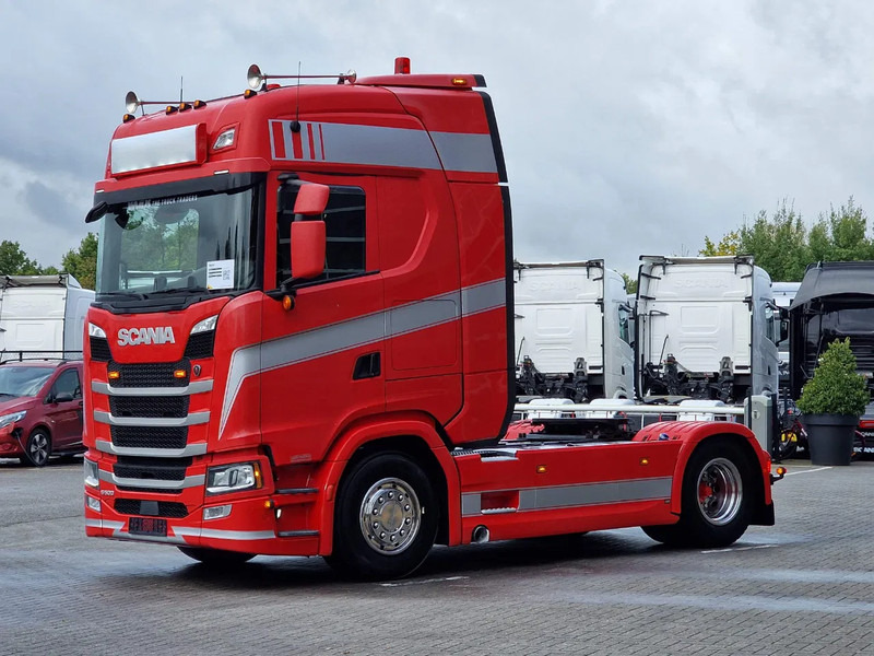 Scania S500 NGS Highline 4x2 - Retarder - Night clima - 2x tank - Full spoiler - Led - Tractor unit: picture 4 Scania S500 NGS Highline 4x2 - Retarder - Night clima - 2x tank - Full spoiler - Led - Tractor unit: picture 4
