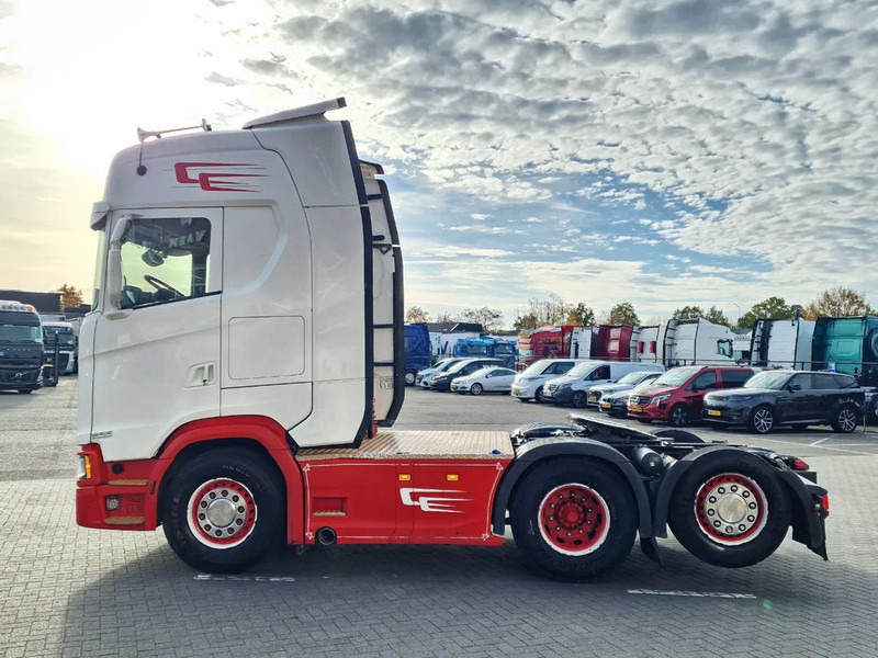 Scania S500 NGS Highline 6x2 - PTO/Hydraulic - Retarder - 2.95 WB - Full air - Leather - Tractor unit: picture 4 Scania S500 NGS Highline 6x2 - PTO/Hydraulic - Retarder - 2.95 WB - Full air - Leather - Tractor unit: picture 4