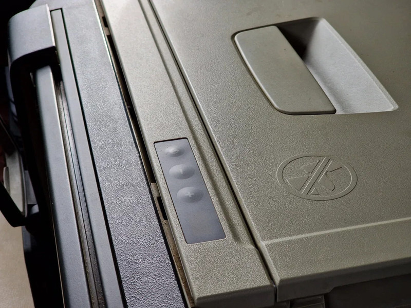 Tractor unit Volvo FH 13.500 Globetrotter 4x2 - Full air - Bull bar - Leather - Fridge - Lightbar: picture 15 Tractor unit Volvo FH 13.500 Globetrotter 4x2 - Full air - Bull bar - Leather - Fridge - Lightbar: picture 15